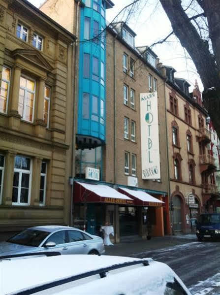 Allee Hotel คาร์ลสรูเฮอ ภายนอก รูปภาพ